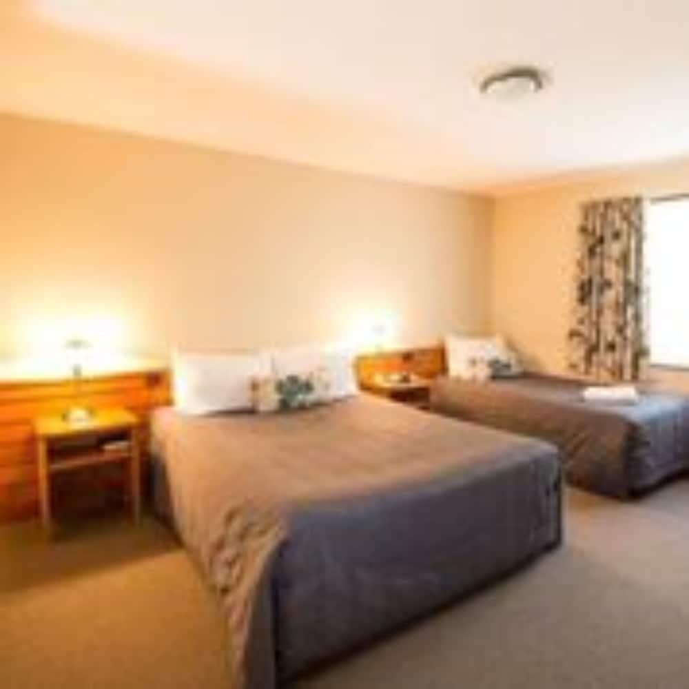 Balmoral Lodge Motel Інверкаргілл Екстер'єр фото