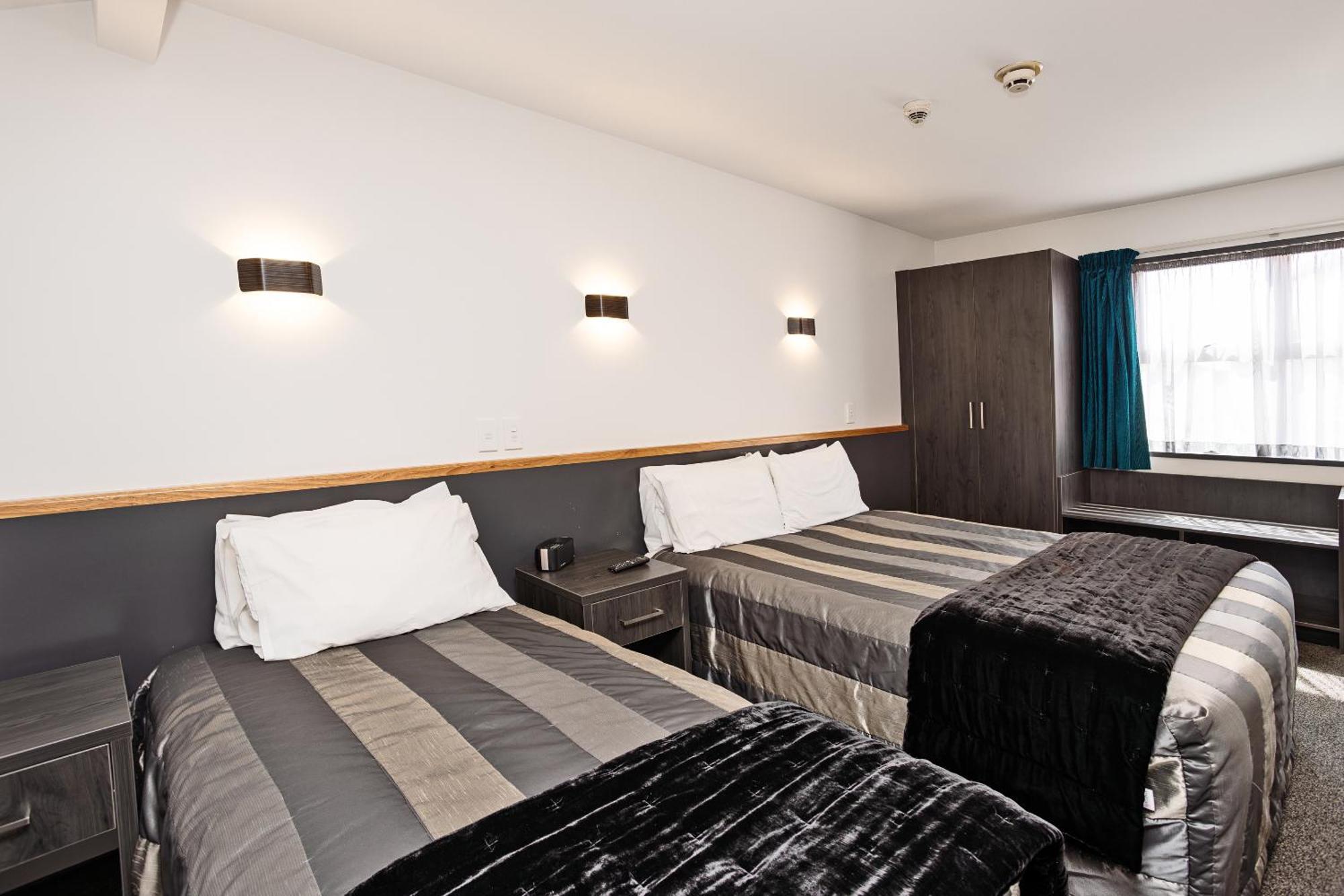 Balmoral Lodge Motel Інверкаргілл Екстер'єр фото