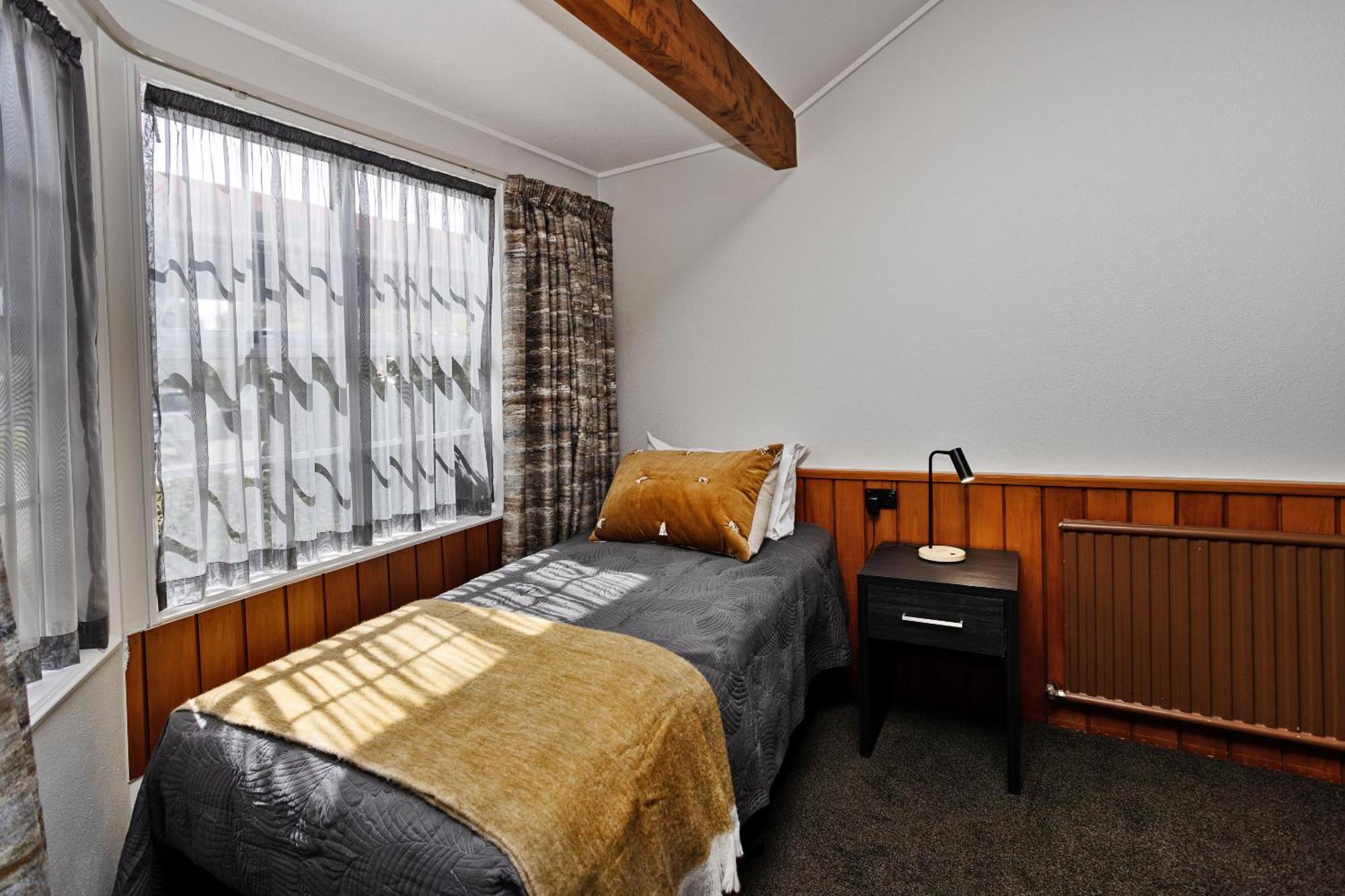 Balmoral Lodge Motel Інверкаргілл Екстер'єр фото